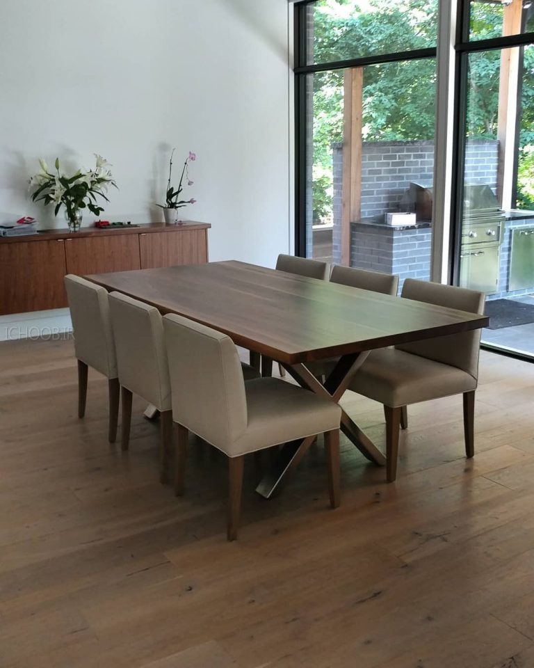 میز و صندلی ناهار خوری چوبی,میز چوبی,صندلی چوبی,میز ناهارخوری,مدل میز ناهارخوری چوبی,میز و صندلی چوبی سنتی,میز و صندلی چوبی کافی شاپ,میز و صندلی چوبی رستوران,ایده های ساخت میز و صندلی چوبی,میز و صندلی ساخته شده با اسلب,